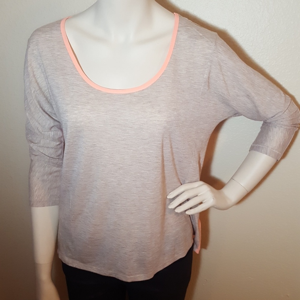 American Eagle top